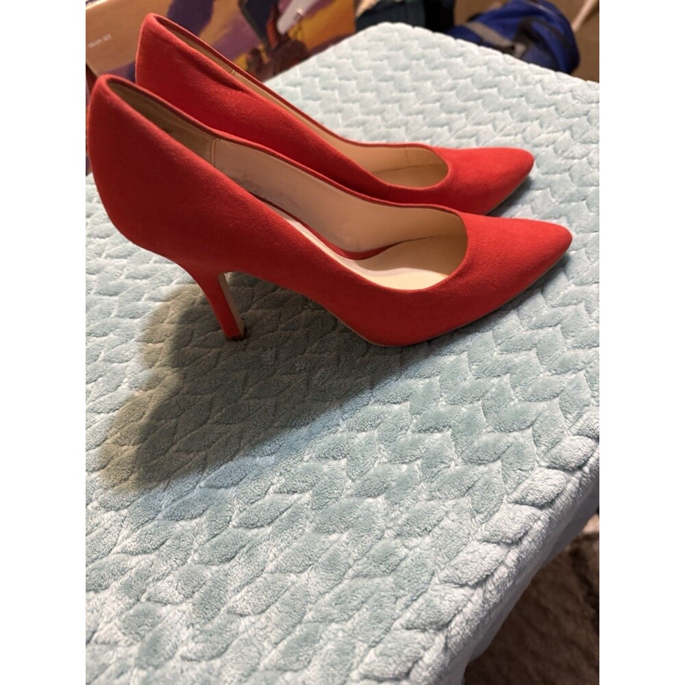Nine West Red Velvet Stiletto Pumps Size 9M